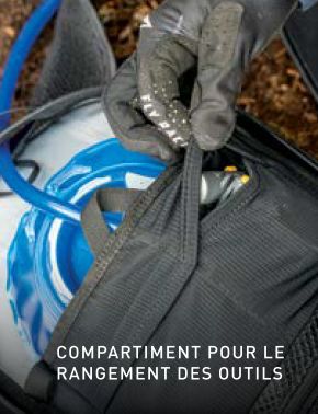 MULE Evo 12 bag: compartments for water bladder and tools
